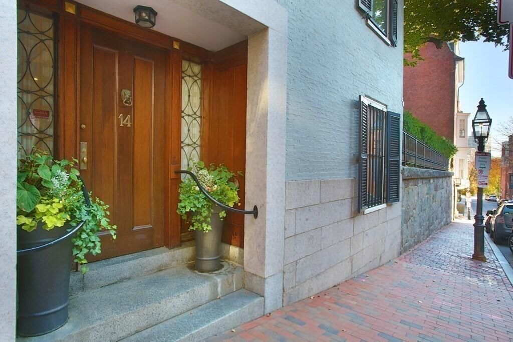 #27. 14 Walnut St, Boston
